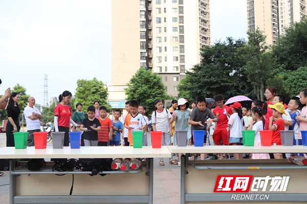 互动游戏:运“球”帷幄.JPG